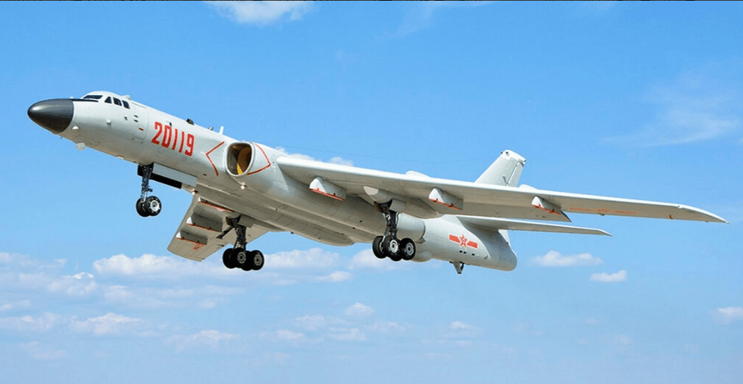 270架轟6嚴(yán)陣以待，強(qiáng)大核戰(zhàn)轟打擊群橫空出世，美媒說了句大實話