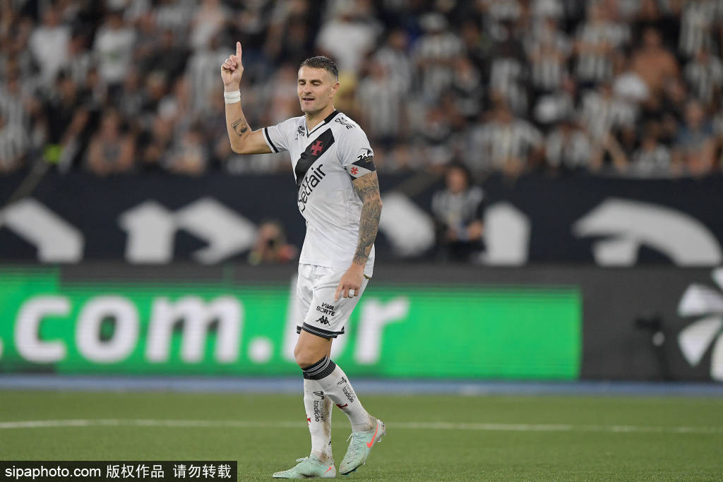莫德里奇閃耀米蘭！1-0小勝博洛尼亞，賽季初戰(zhàn)術(shù)分析與球星故事交織